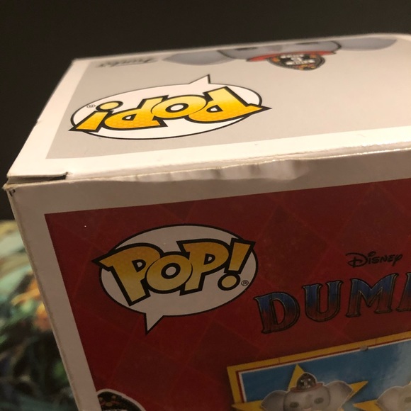 DAMAGED Fireman Dumbo. - Picture 7 of 7